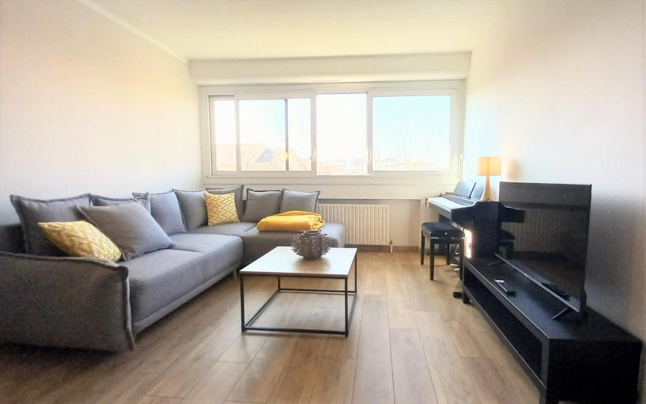 Magnifique Cocon - Metro A Republique - 2 Belles Chambres Avec Dressings - Wifi Gratuit - Netflix - Au Calme Absolu - Lumineux - Jardin Arbore Partage Dans La Residence Villeurbanne Exterior photo