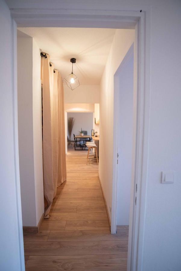 Magnifique Cocon - Metro A Republique - 2 Belles Chambres Avec Dressings - Wifi Gratuit - Netflix - Au Calme Absolu - Lumineux - Jardin Arbore Partage Dans La Residence Villeurbanne Exterior photo